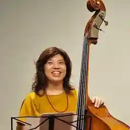 平川雅子(ボーカリスト:坂田水雅子)
